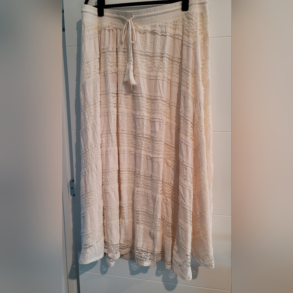 Torrid Ivory Maxi Lace Skirt